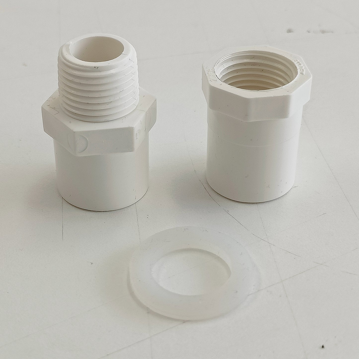 Overflow Drain Fitting For Farmtek Hydroponic DWC Tray