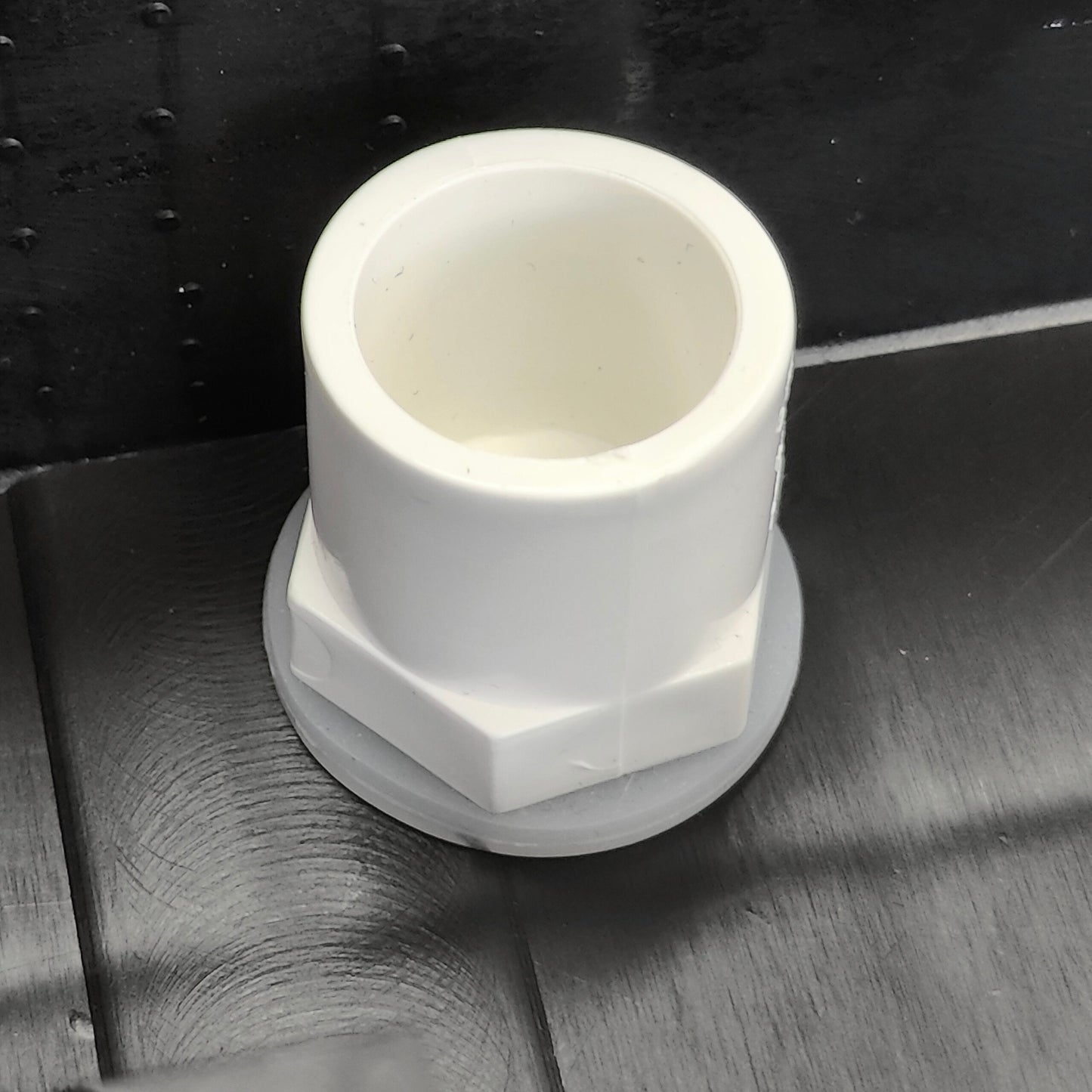 Overflow Drain Fitting For Farmtek Hydroponic DWC Tray 